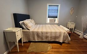 Peaceful 1Br Easy Commute, Urban Suburban Mix Feel In Boston